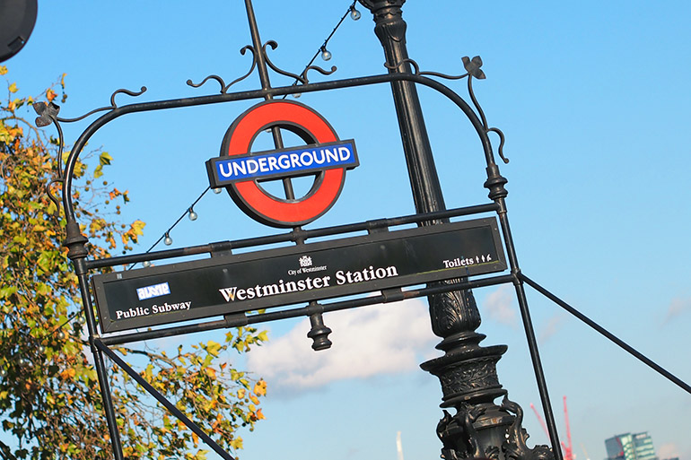 Lontoo Westminster station
