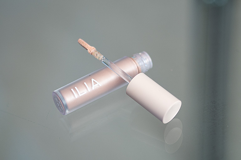 ILIA Beauty Liquid Powder Chromatic Eye Tint – nestemäinen luomiväri